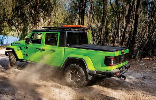 EGR USA EGR Rolltrac Electric Retractable Bed Cover Fits Chevy/GMC 1500 Short Box