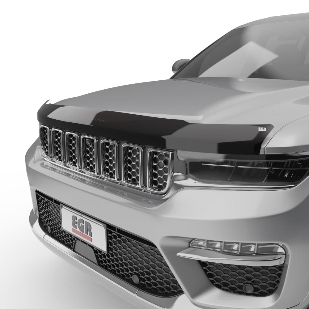 Side view of EGR smoke finish bug deflector showing aerodynamic low profile on a 2023-2026 Jeep Grand Cherokee.